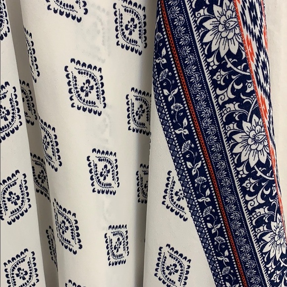 Maurices White, Blue & Red Handkerchief Hem Tunic Tank - Small - Picture 16 of 16